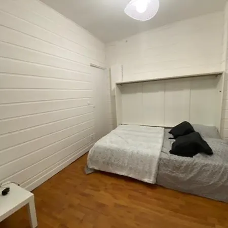 Appartement Design Champ De Mars, 2 Pieces Quartier Tour Eiffel Paris