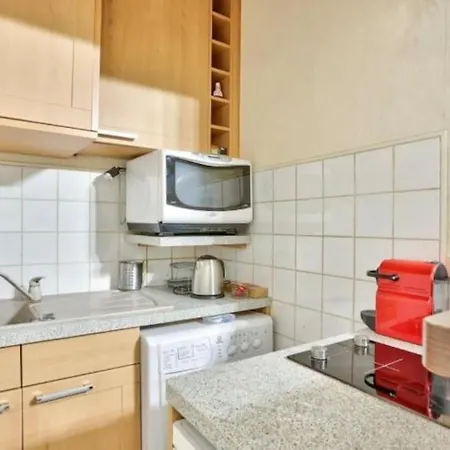 Appartement Design Champ De Mars, 2 Pieces Quartier Tour Eiffel